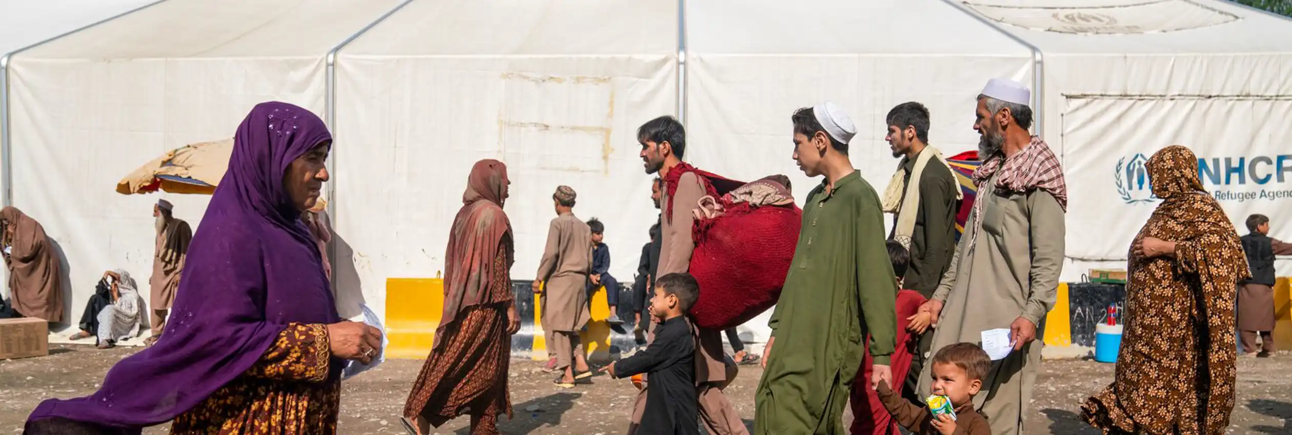 Website-Afghanistan. UNHCR_ Exhausted Afghan Families Return Through Torkham Border Amid Growing Challenges. (1).jpg