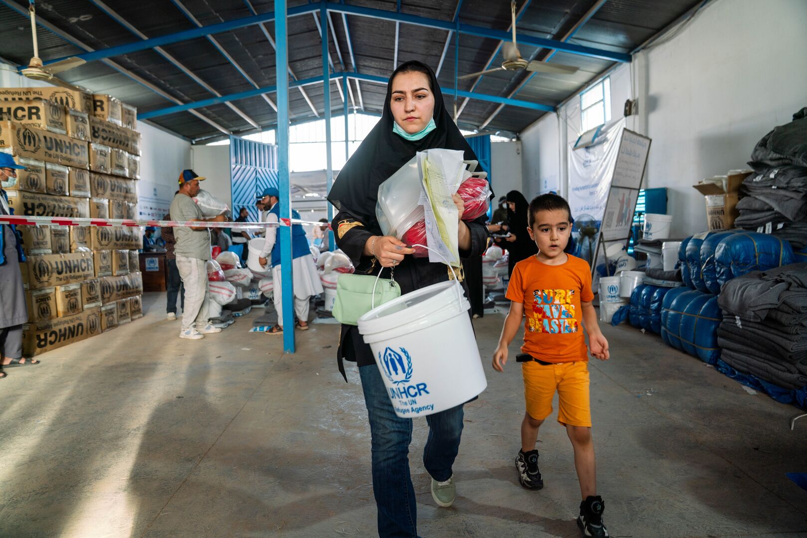 Afghanistan_mass-returns-aid-relief